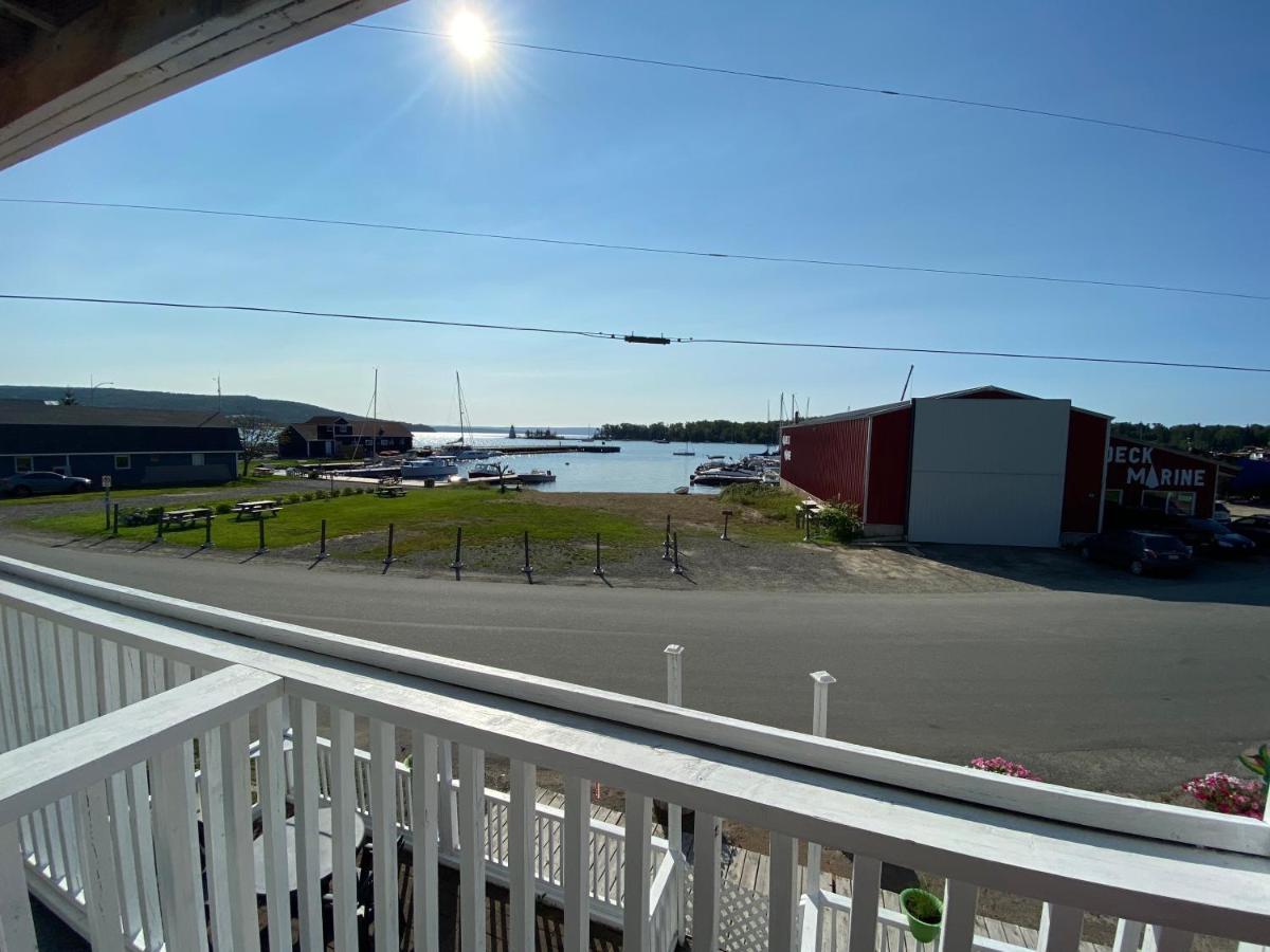 The Water'S Edge Inn & Gallery Baddeck Inlet Exterior foto