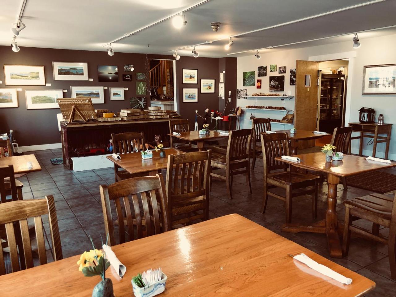 The Water'S Edge Inn & Gallery Baddeck Inlet Exterior foto